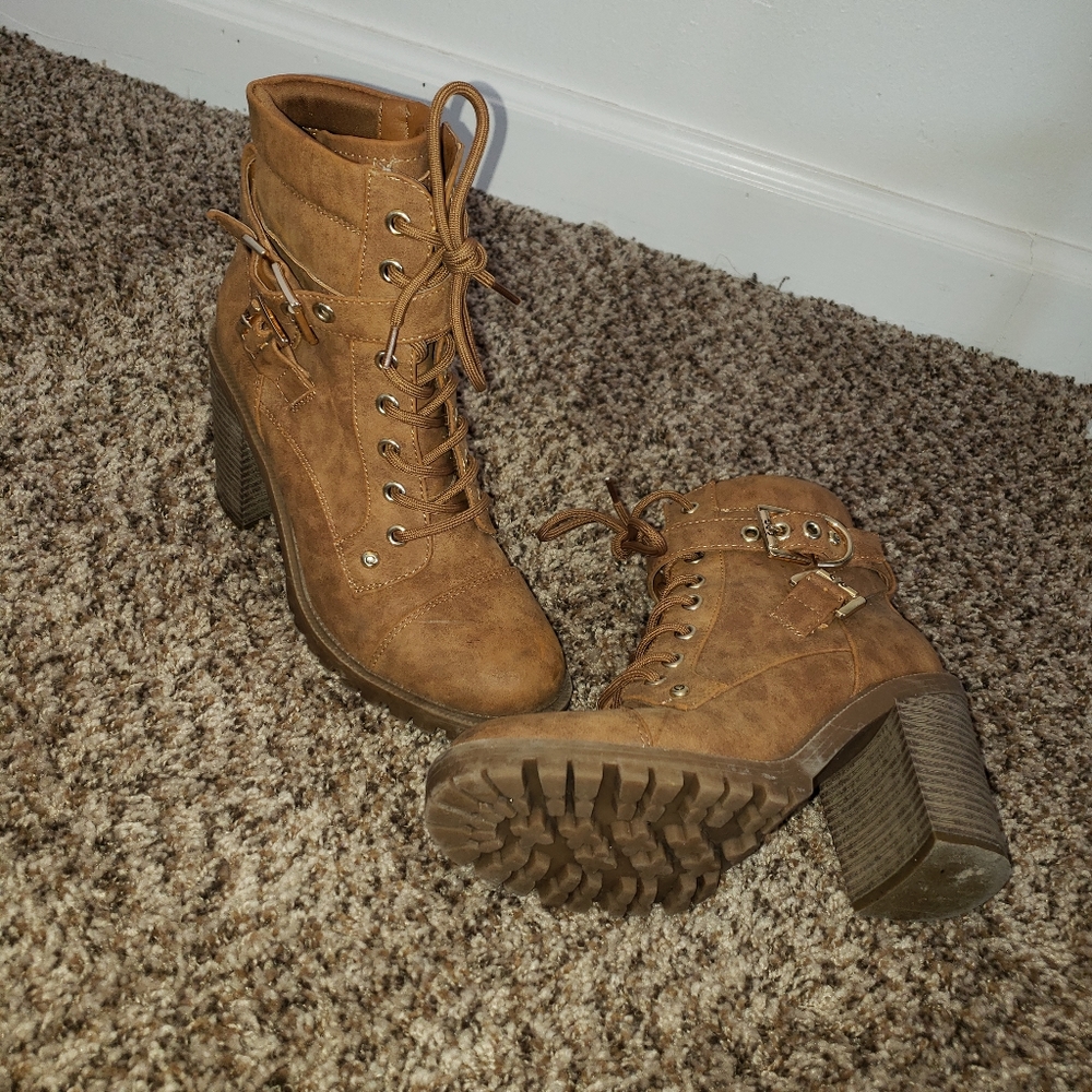 Women's boots